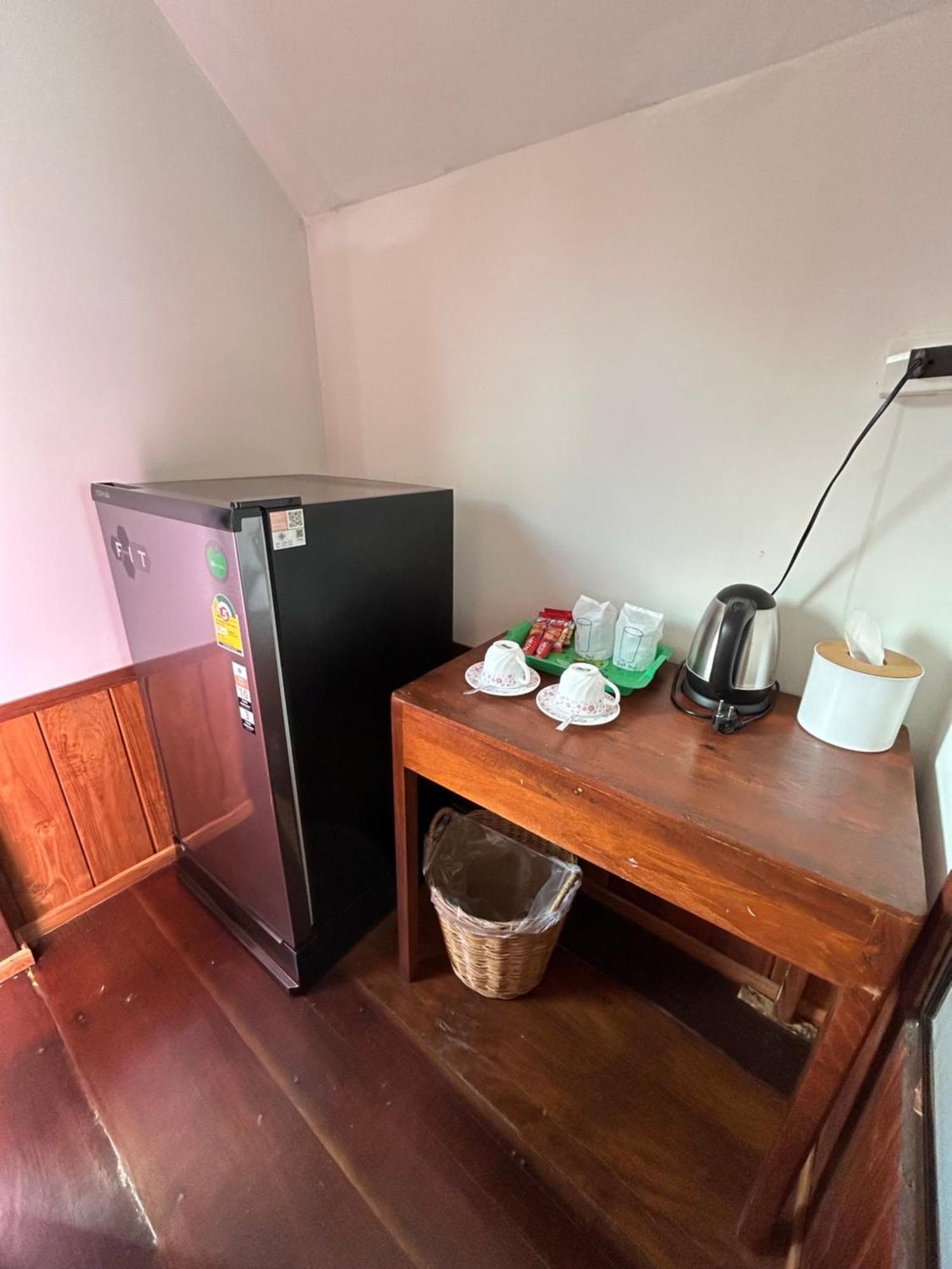 บ้านกลางเกาะ รีสอร์ท Uthai Thani Eksteriør billede