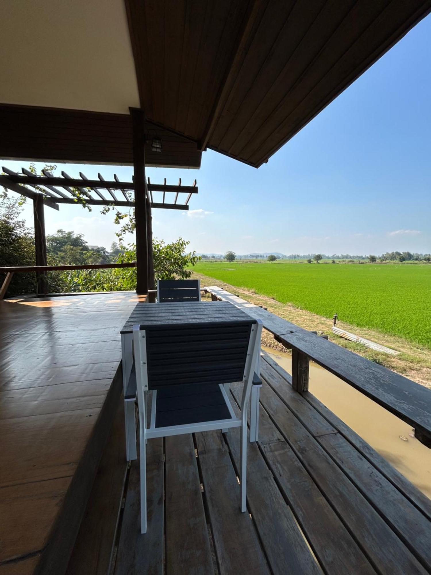 บ้านกลางเกาะ รีสอร์ท Uthai Thani Eksteriør billede